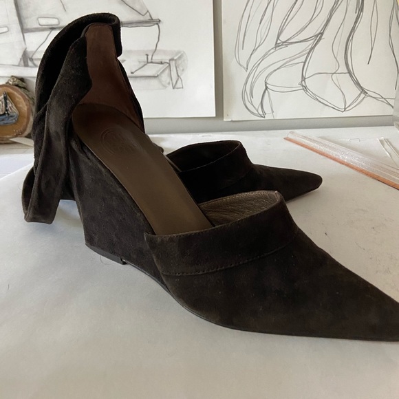 Tory Burch Pointed Tie-up Wedges - Picture 4 of 7